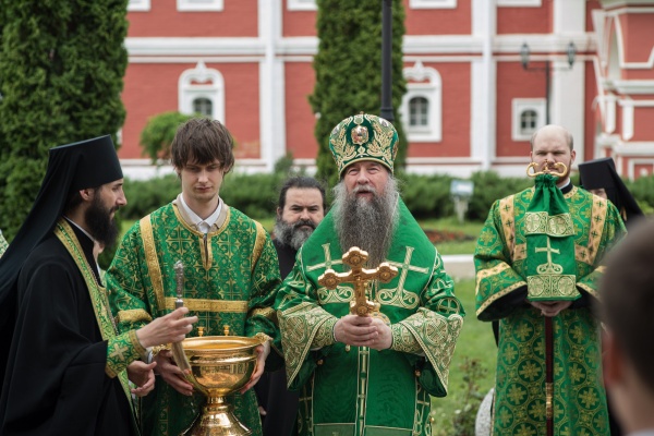 Престольный праздник в Николо-Пешношском монастыре Сергиево-Посадской епархии
