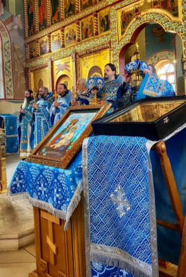 Празднование иконе "Прежде Рождества и по Рождестве Дева"