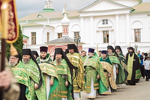Престольный праздник в Николо-Пешношском монастыре Сергиево-Посадской епархии