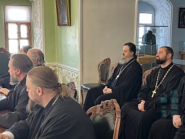 Круглый стол по разработке образовательного модуля «Система публичной власти и особенности деятельности НКО» для студентов Московской духовной академии и клириков Сергиево-Посадской епархии. 