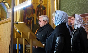 22 мая в Николо-Пешношском монастыре встретили день переноса мощей святителя Николая Чудотворца из Мир Ликийских в Бар. 