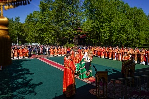 13 мая, в день Собора Бутовских новомучеников на Патриаршем служении участвовал игумен Алексий