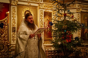 Поздравляем со Светлым Рождеством Христовым!