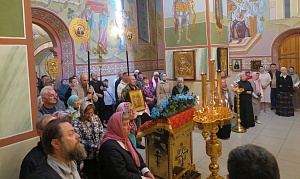 22 мая в Николо-Пешношском монастыре встретили день переноса мощей святителя Николая Чудотворца из Мир Ликийских в Бар. 