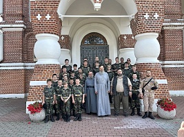 Визит воспитанников военно-патриотического клуба из Серпухова в Николо-Пешношский монастырь